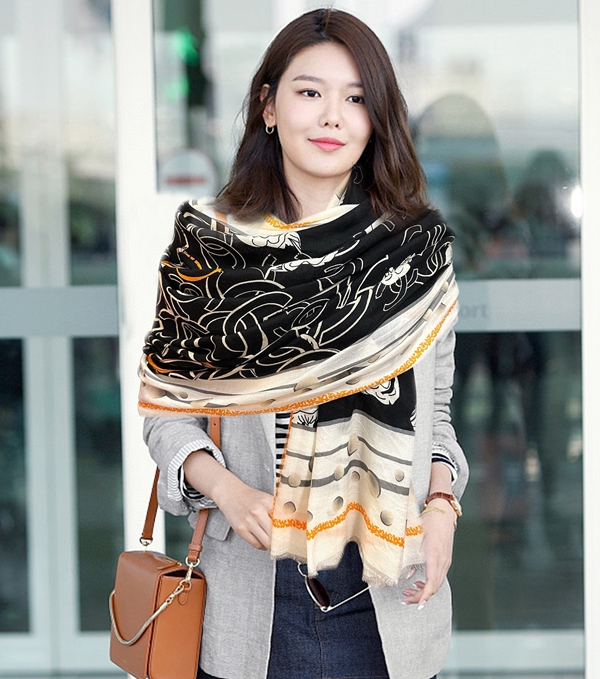 ブランドマフラー正面デザイン